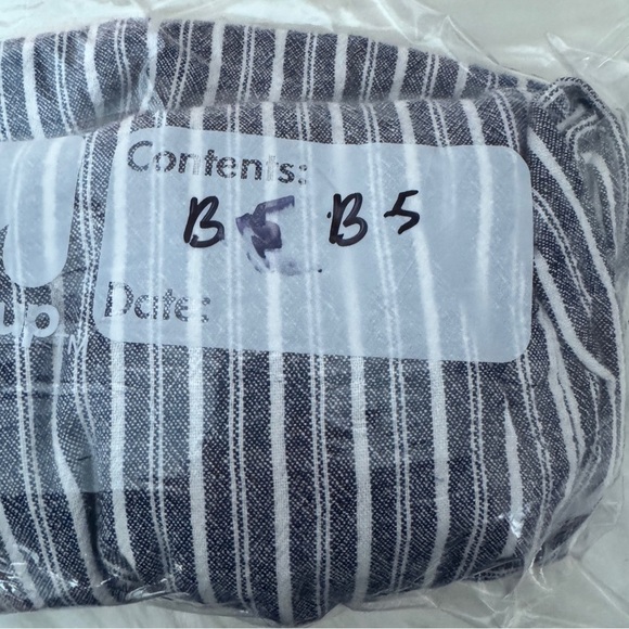 Briggs New York Blue and‎ White Wide Leg Pants - Picture 9 of 9